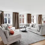 Regent 1 - Lovely 2-bdr W Terrace *