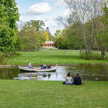 Sanders Regent - Lovely Two-bedroom Near Square *