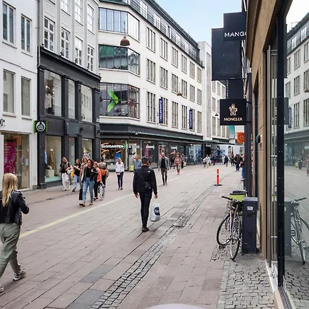 Regent 1 - Lovely 2-bdr W Terrace