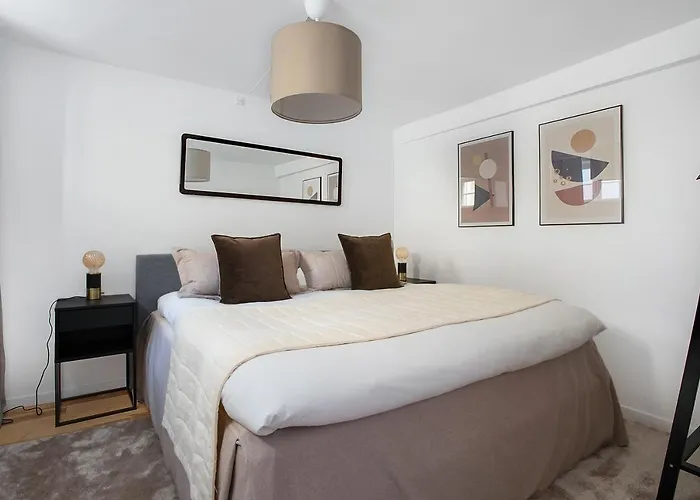 Apartment Regent 1 - Lovely 2-bdr W Terrace